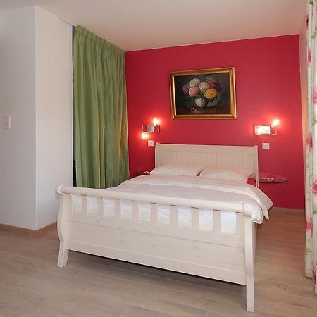 Auberge De Dully Стая снимка