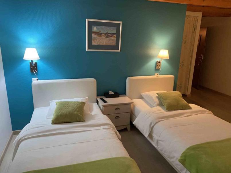 Auberge De Dully Екстериор снимка