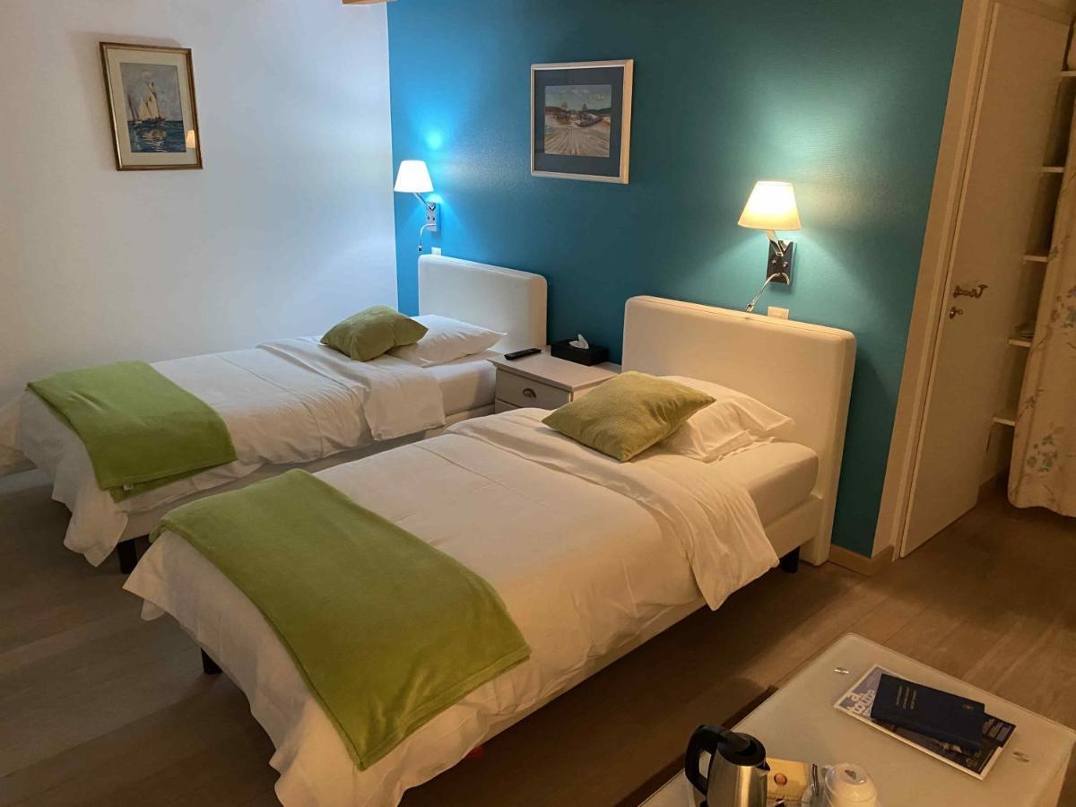 Auberge De Dully Екстериор снимка