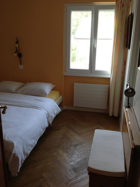Auberge De Dully Стая снимка