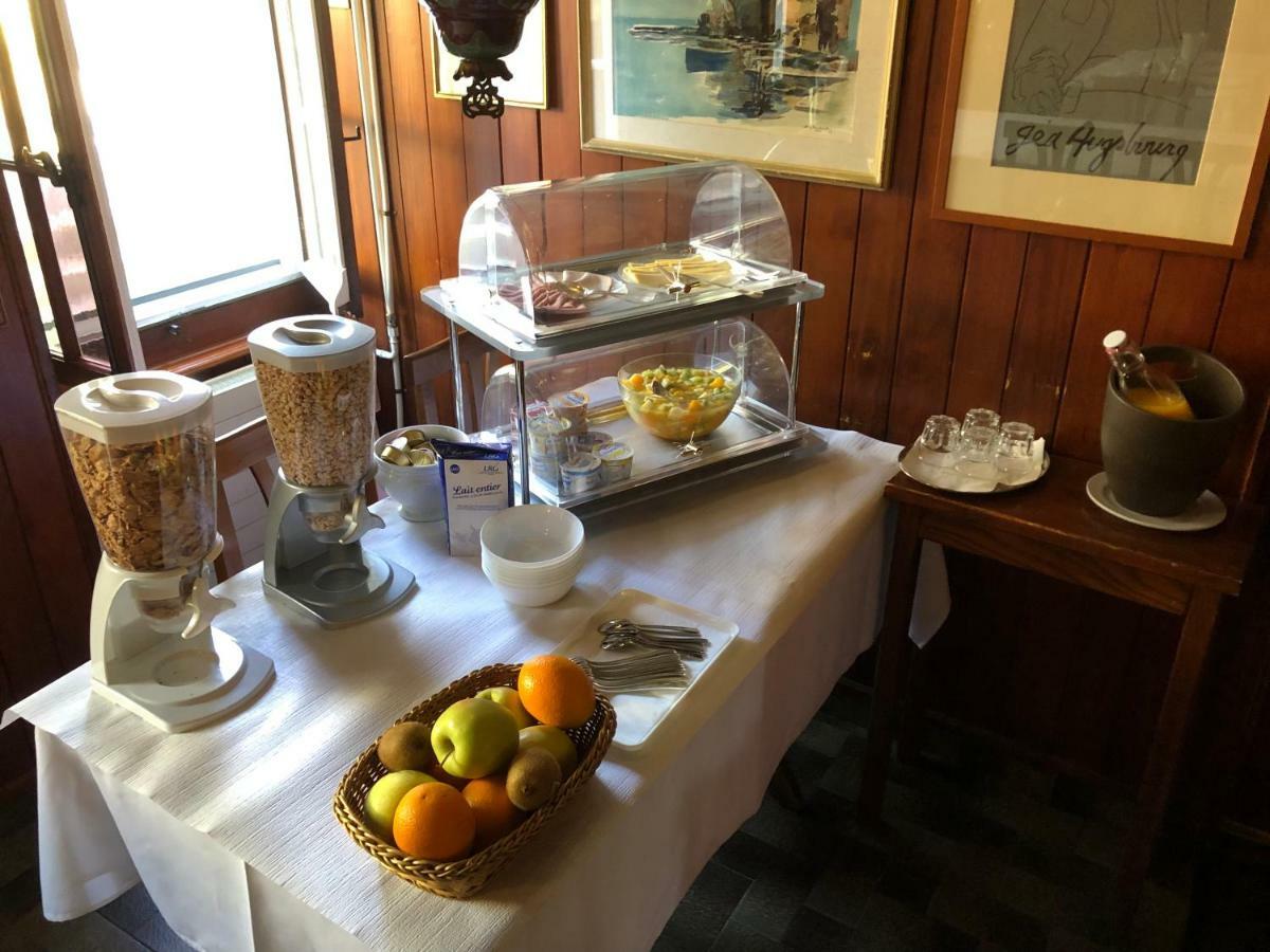 Auberge De Dully Екстериор снимка